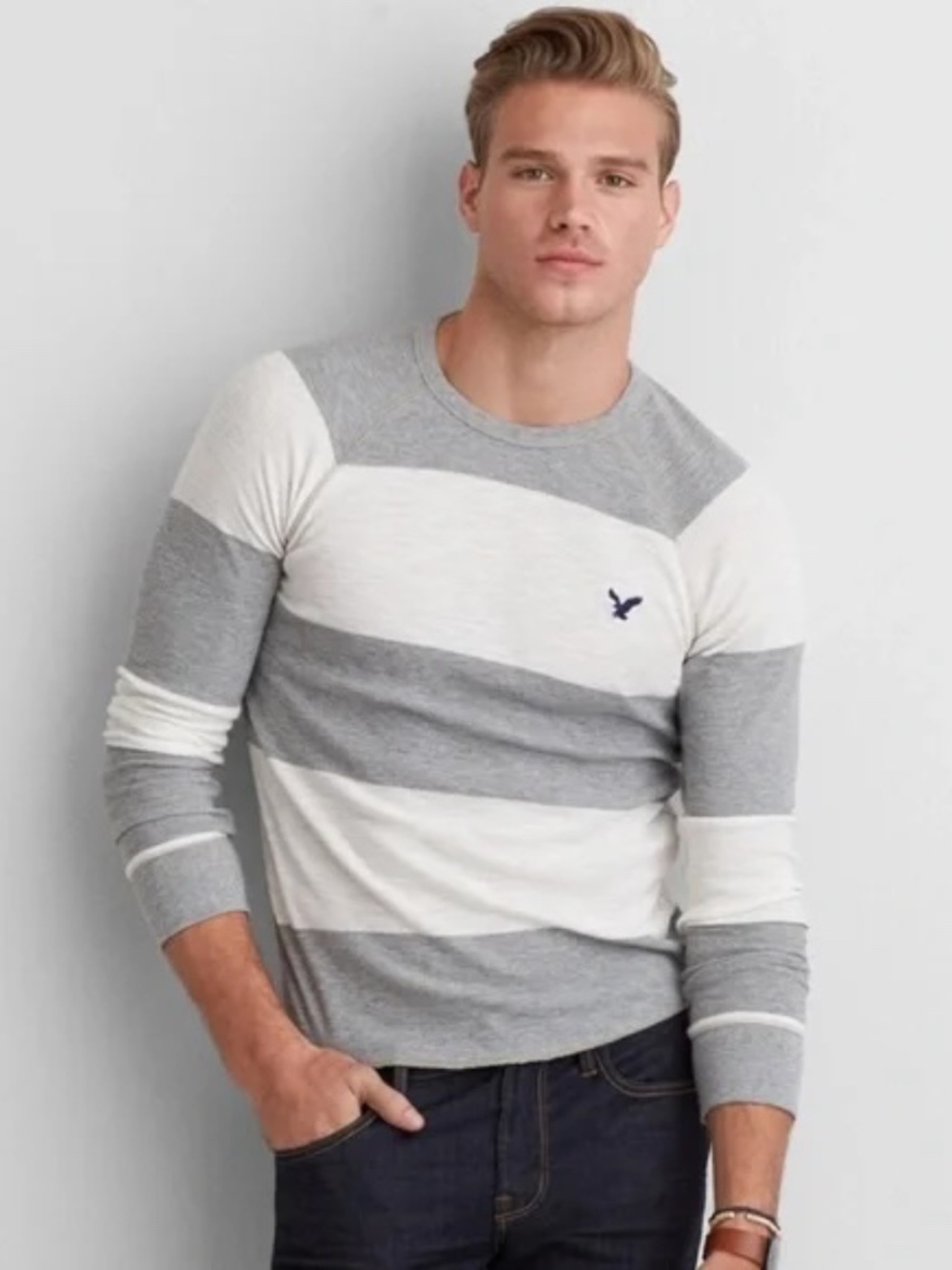 American Eagle Heritage Thermal Top Size M Gray White Long Sleeve Striped Cozy